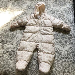 Old Navy Baby One-Piece Snowsuit Cream Leopard Print